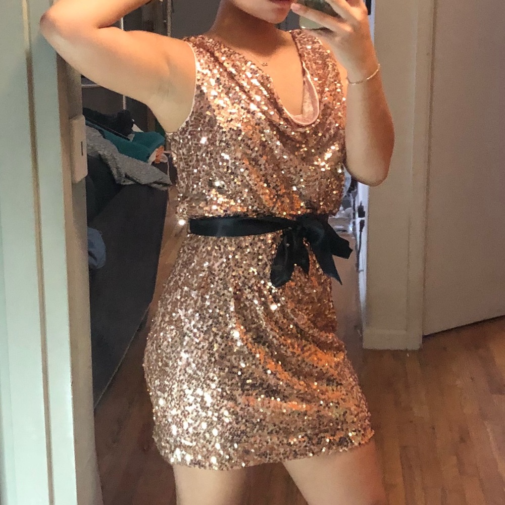 Gorgeous rose gold sequin dress